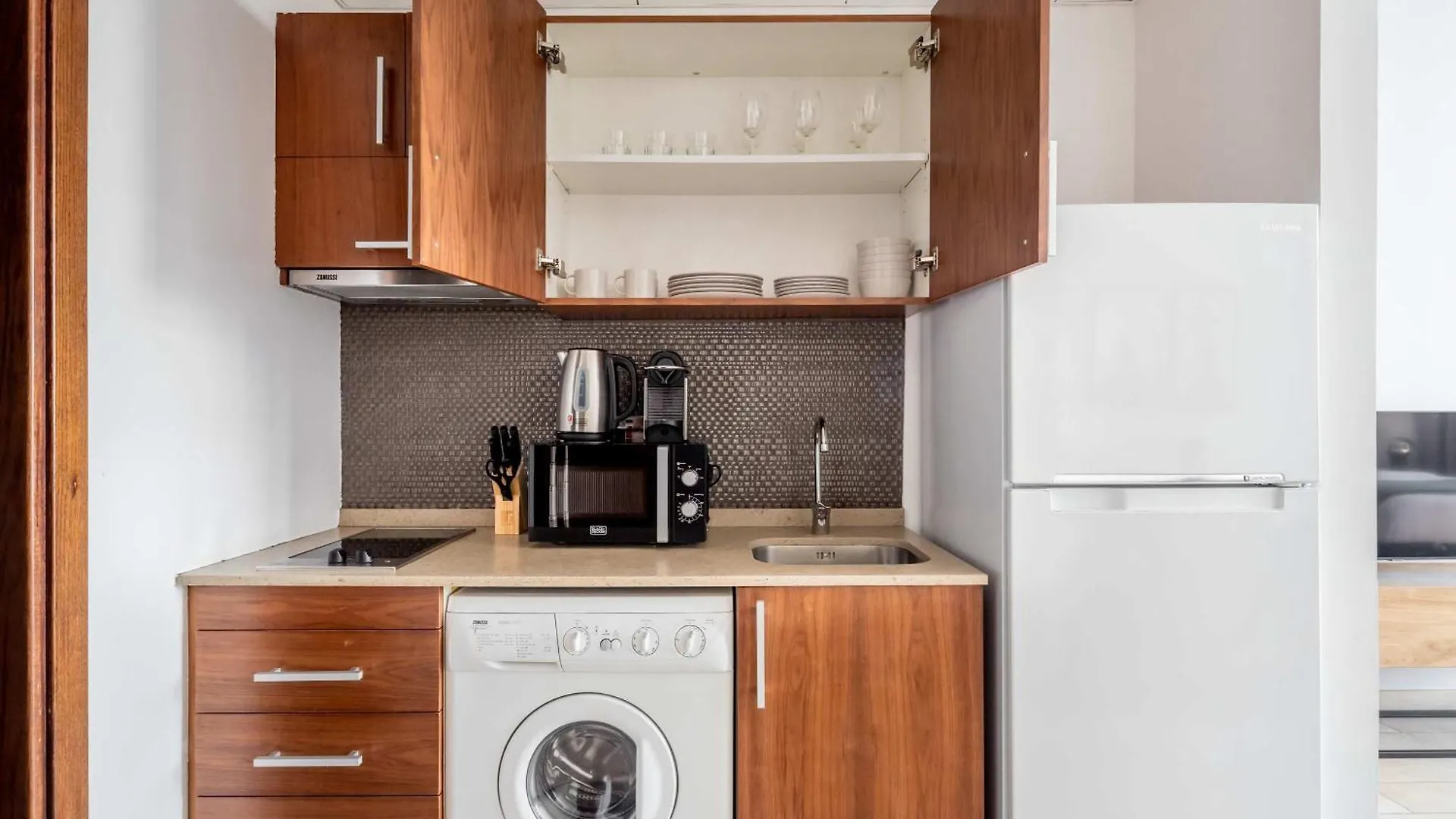 Apartment Silkhaus Large Modern Studio With Burj Khalifa View Dubai